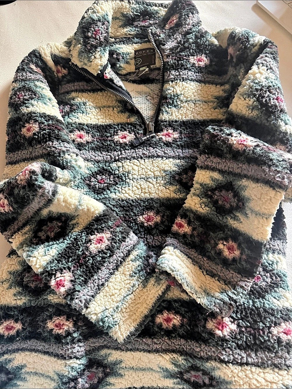 Floral Fleece Half-Zip Jacket in Black & Cream Like New